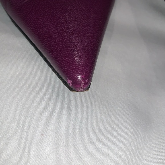 Marc Jacobs Purple Leather Pointed Toe w/Buttons Kitten  Heels Pumps - Picture 3 of 8